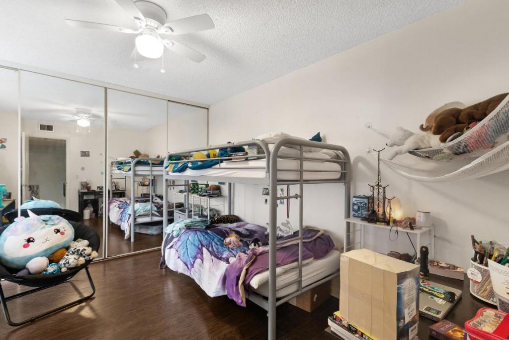 245 Charter Way, West Palm Beach, FL 33407 Photo