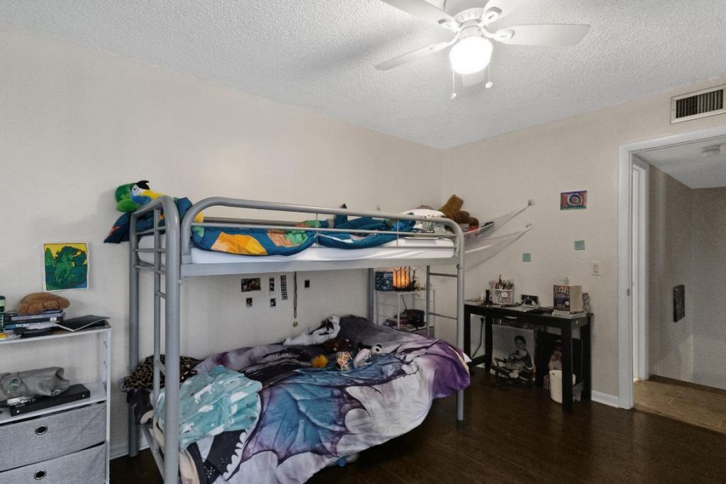 245 Charter Way, West Palm Beach, FL 33407 Photo