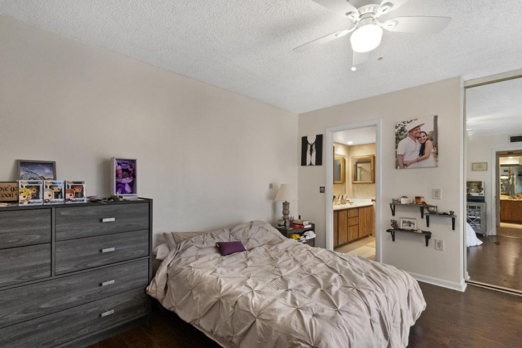 245 Charter Way, West Palm Beach, FL 33407 Photo