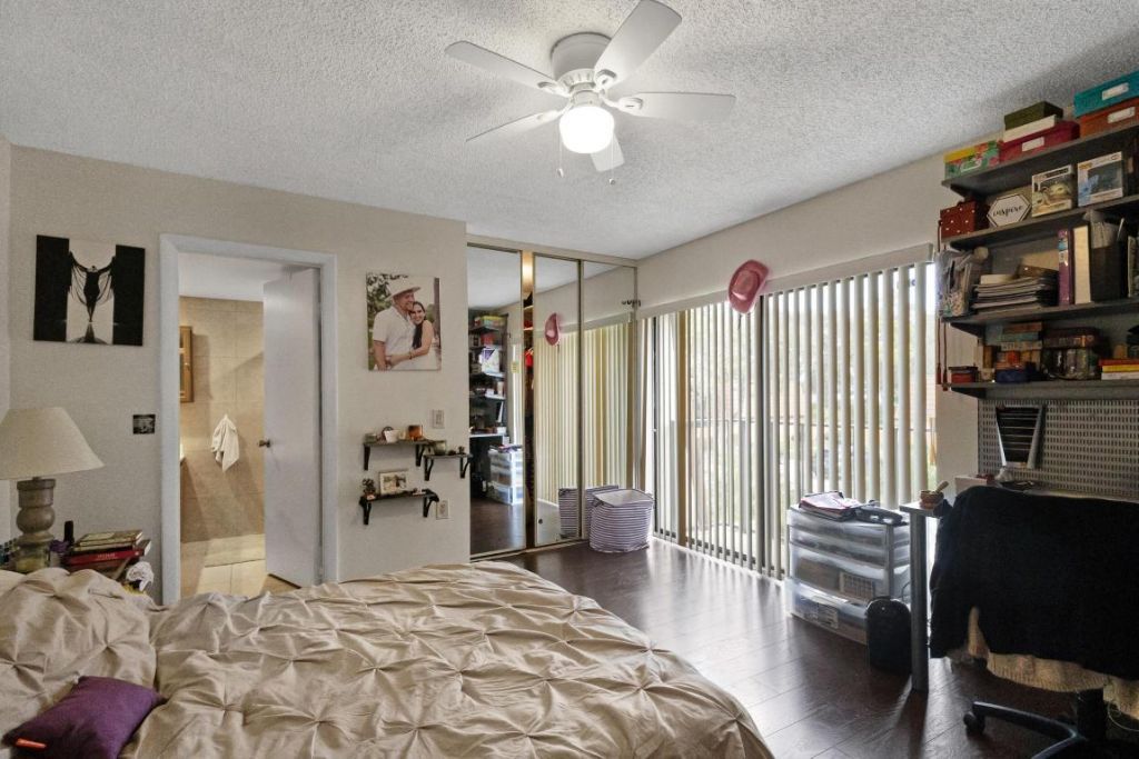 245 Charter Way, West Palm Beach, FL 33407 Photo