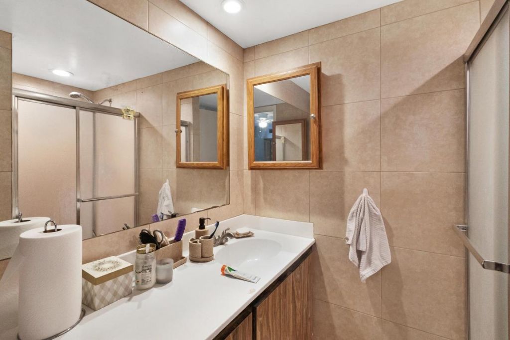 245 Charter Way, West Palm Beach, FL 33407 Photo