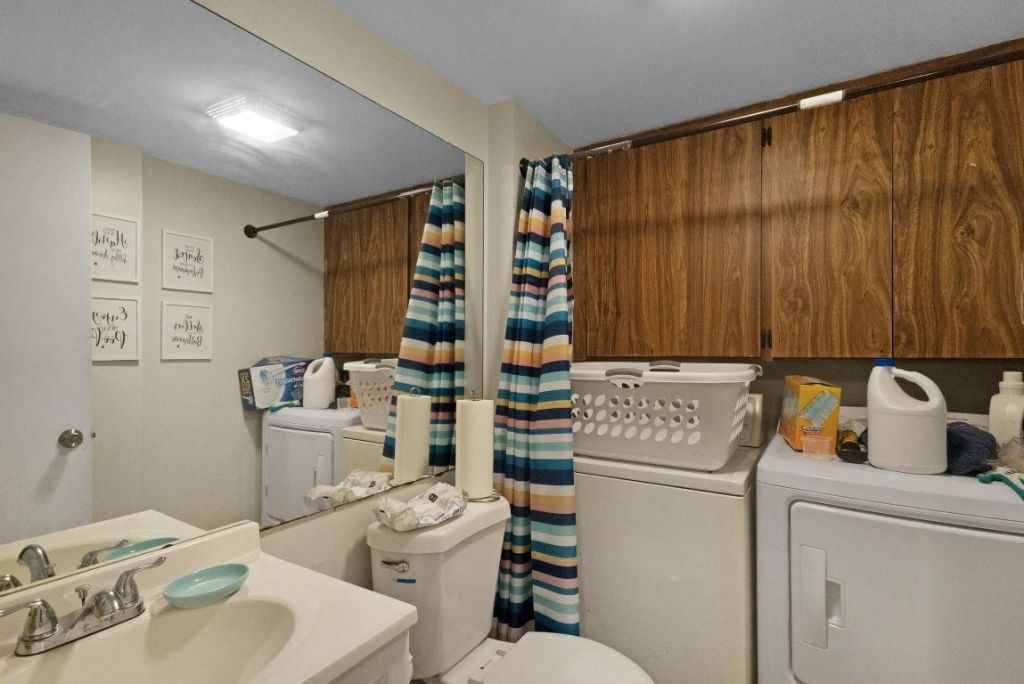 245 Charter Way, West Palm Beach, FL 33407 Photo