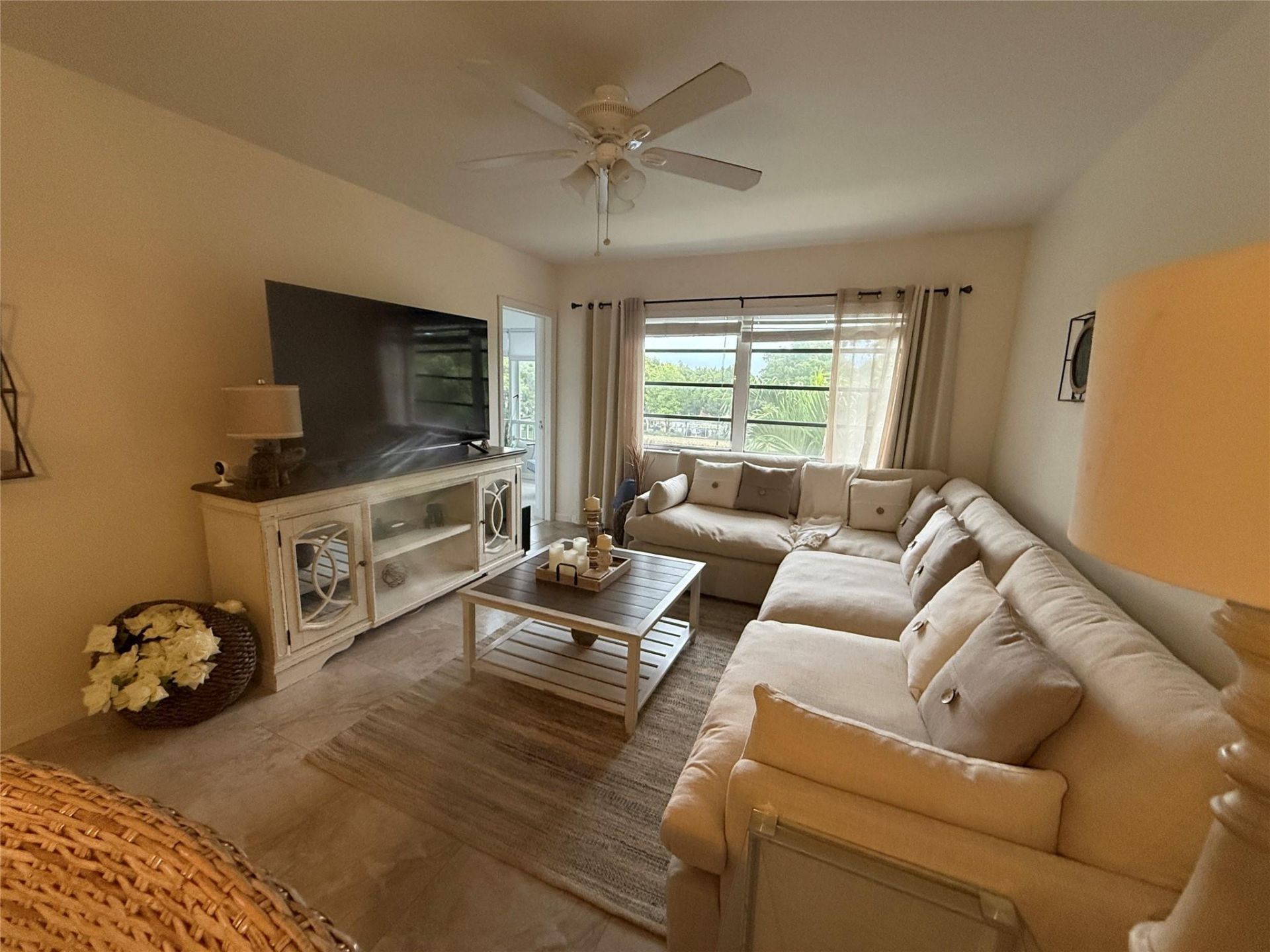 3430 NW 52nd Avenue, Unit 308, Lauderdale Lakes, FL 33319 Photo