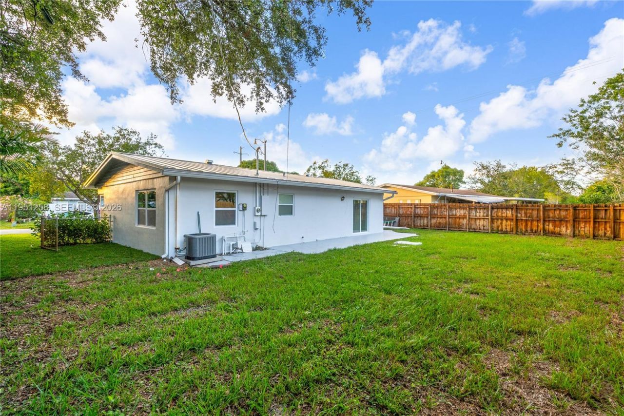 3180 NE 10th Ter, Pompano Beach, FL 33064 Photo