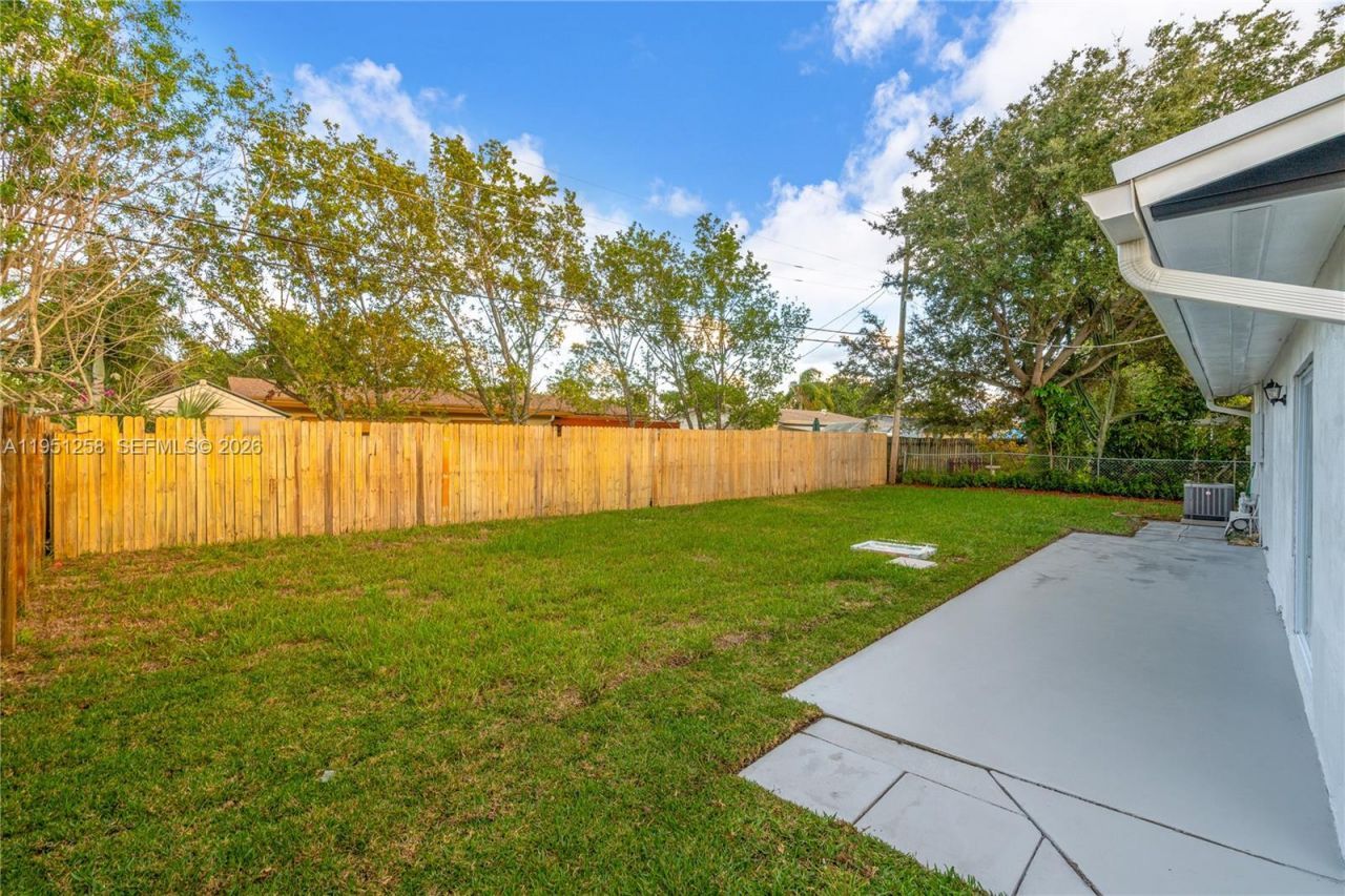 3180 NE 10th Ter, Pompano Beach, FL 33064 Photo