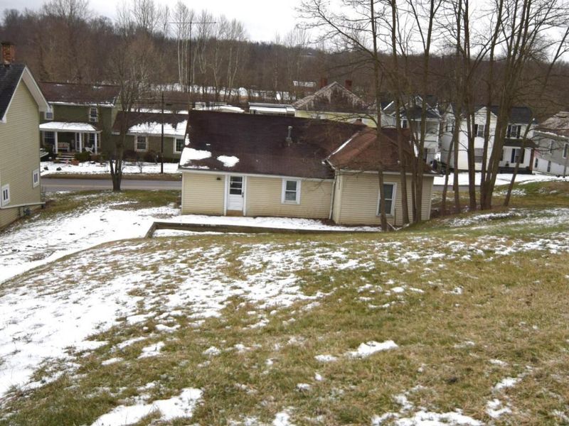 213 E Main Street, Junction City, OH 43748 Photo 1