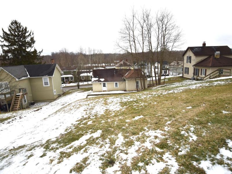 213 E Main Street, Junction City, OH 43748 Photo 2