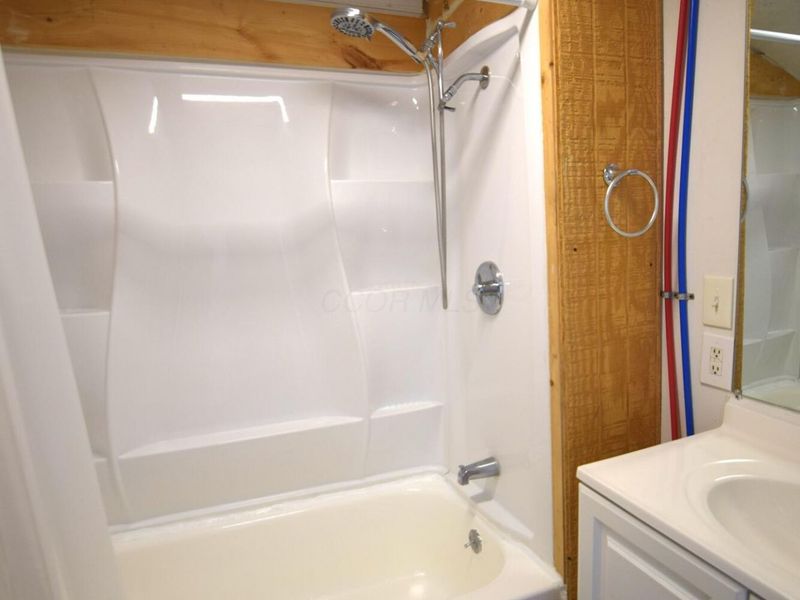 213 E Main Street, Junction City, OH 43748 Photo 6