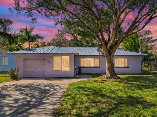 204 22ND STREET W, BRADENTON, FL 34205