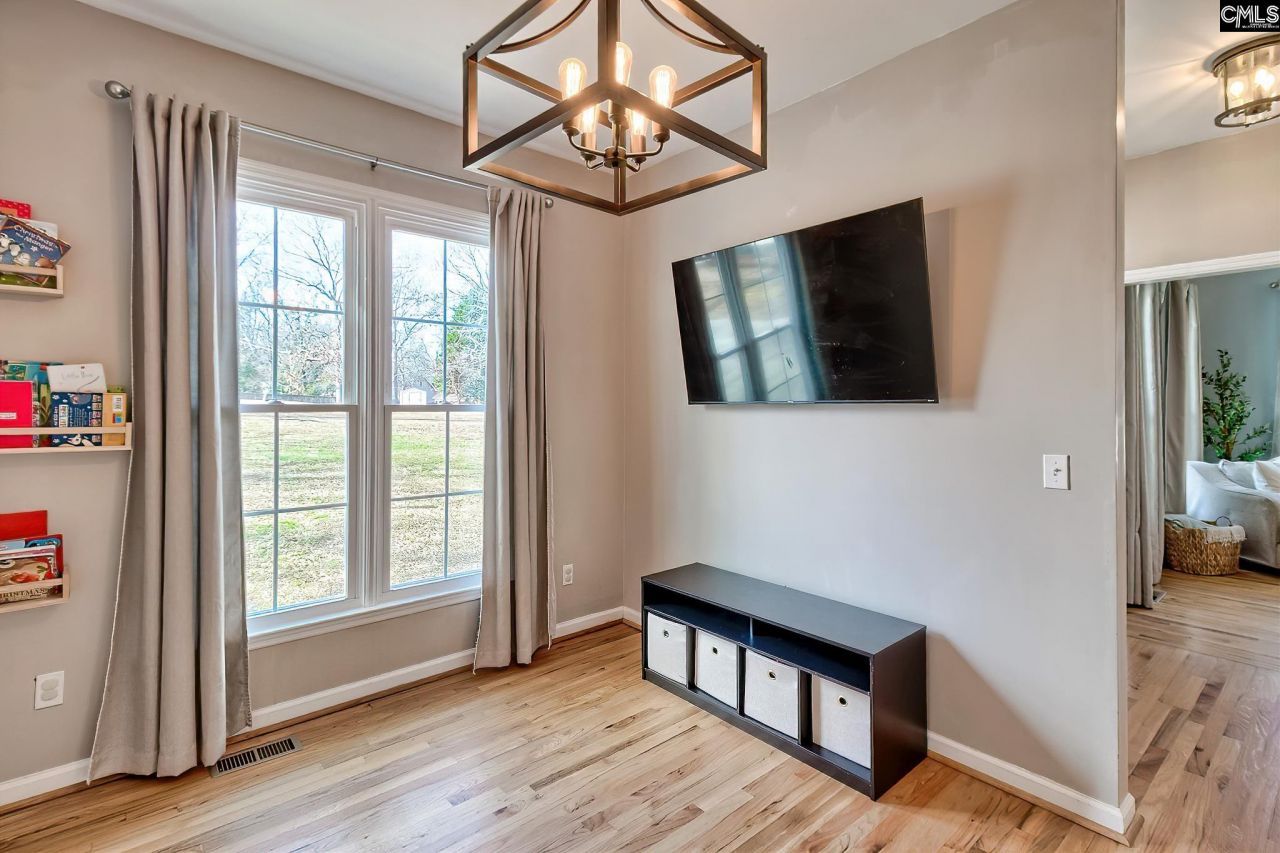 204 Platinum Drive Photo 7