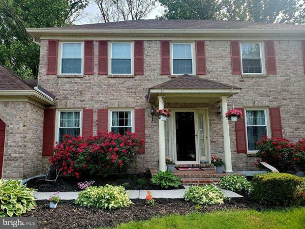 703 SWEETLEAF DRIVE, WILMINGTON, DE 19808