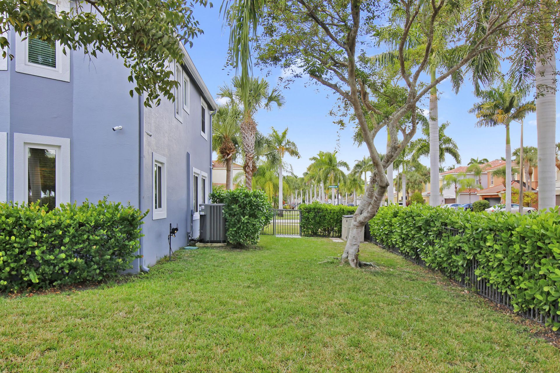 9022 Dupont Place, Wellington, FL 33414 Photo