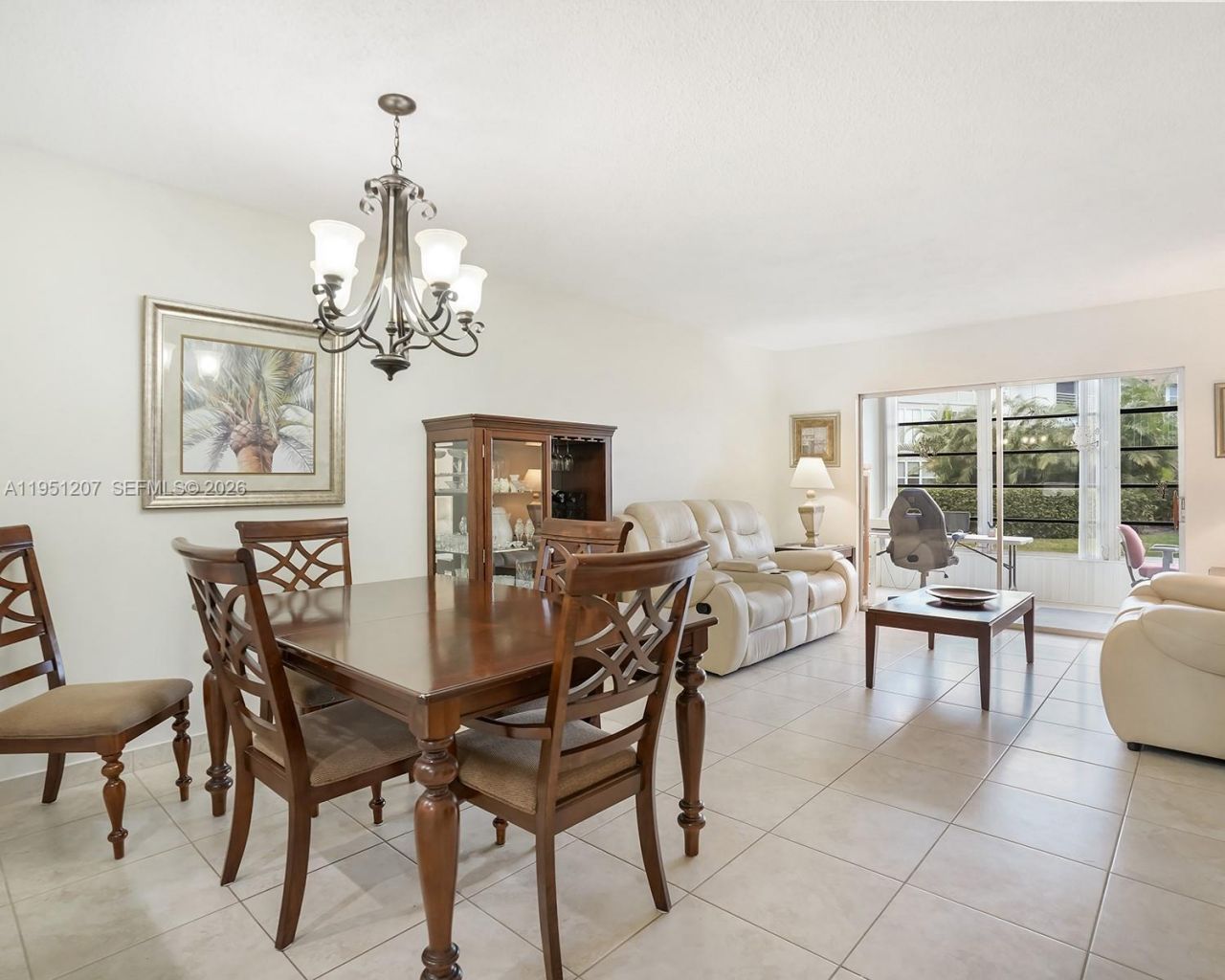 4805 NW 35th St, Unit 404, Lauderdale Lakes, FL 33319 Photo