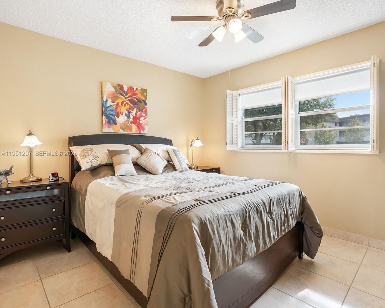 4805 NW 35th St, Unit 404, Lauderdale Lakes, FL 33319 Photo