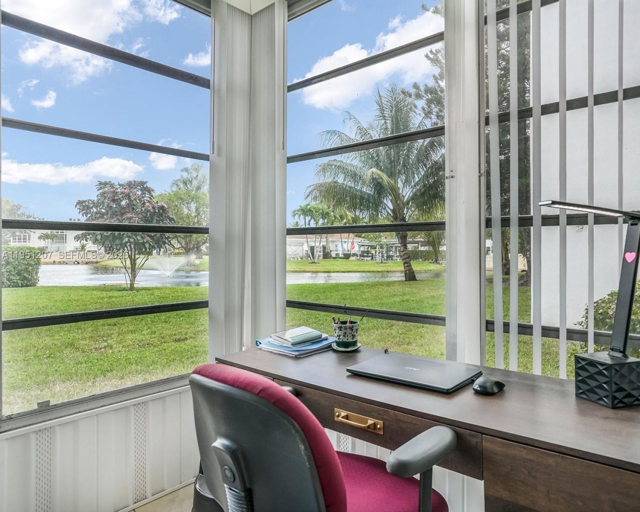 4805 NW 35th St, Unit 404, Lauderdale Lakes, FL 33319 Photo