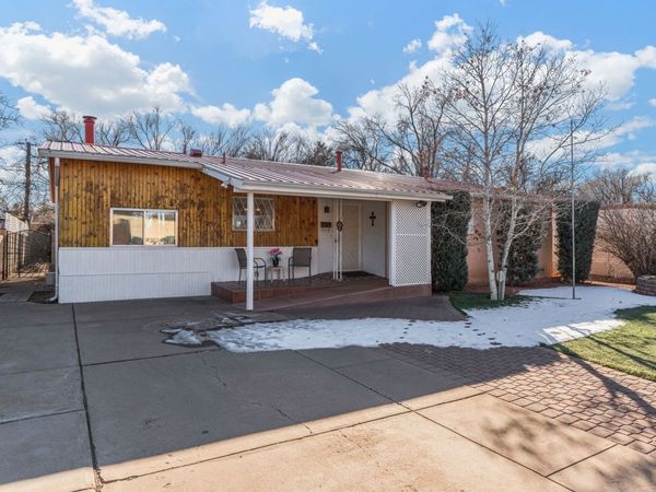 2704 Alamosa Drive, Santa Fe, NM 87505