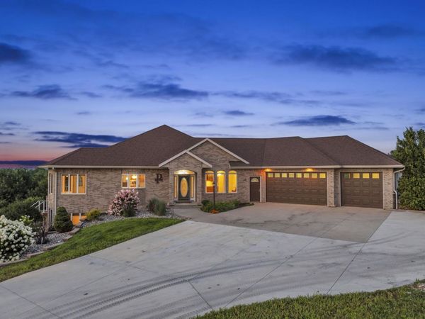 25329 182nd Street , Spirit Lake, IA 51360