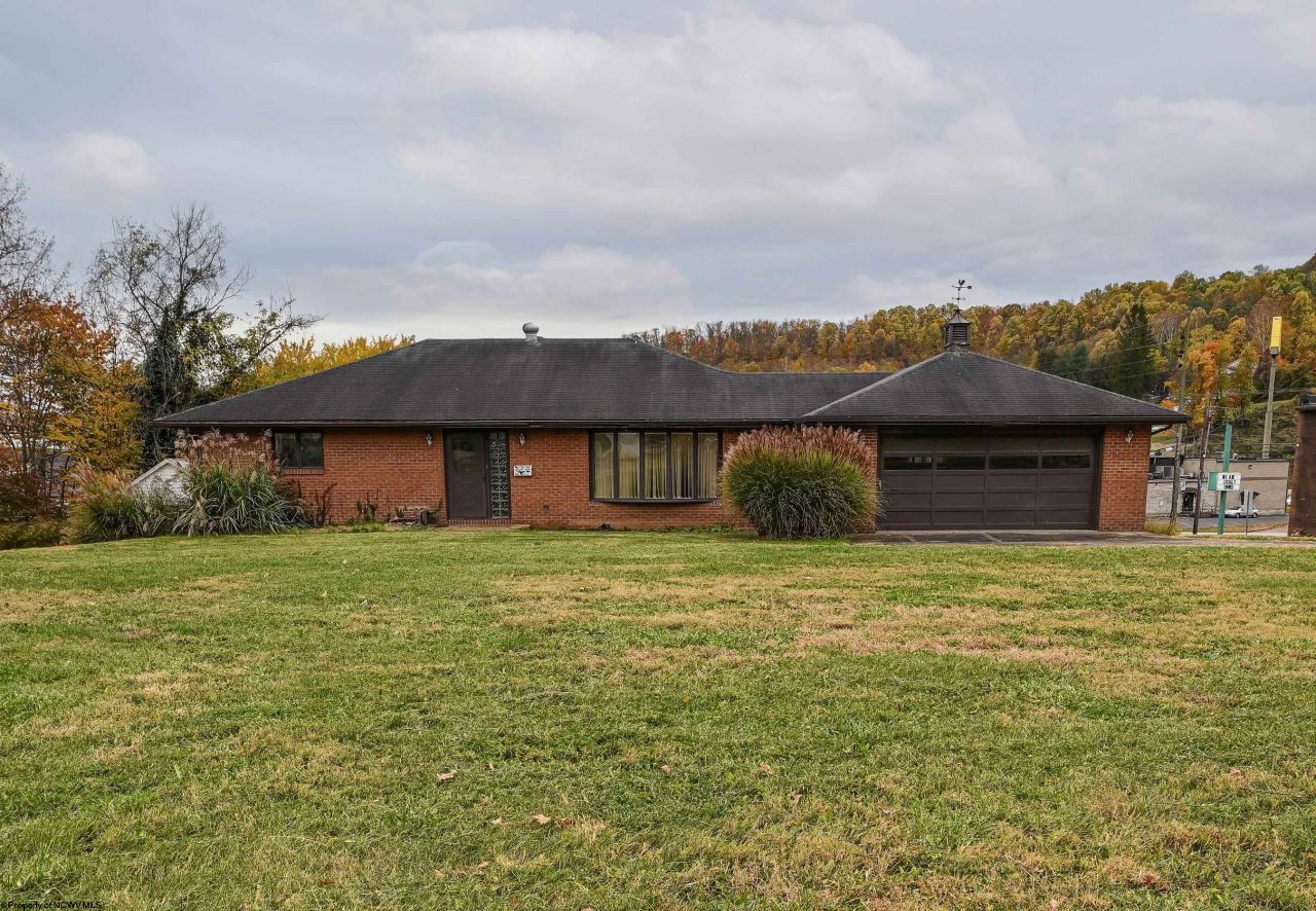 100 Goodwin Court, Nutter Fort, WV 26301 Main Photo