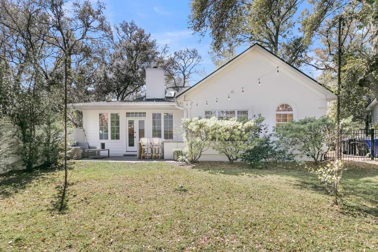 260 Alexandra Drive Photo 11