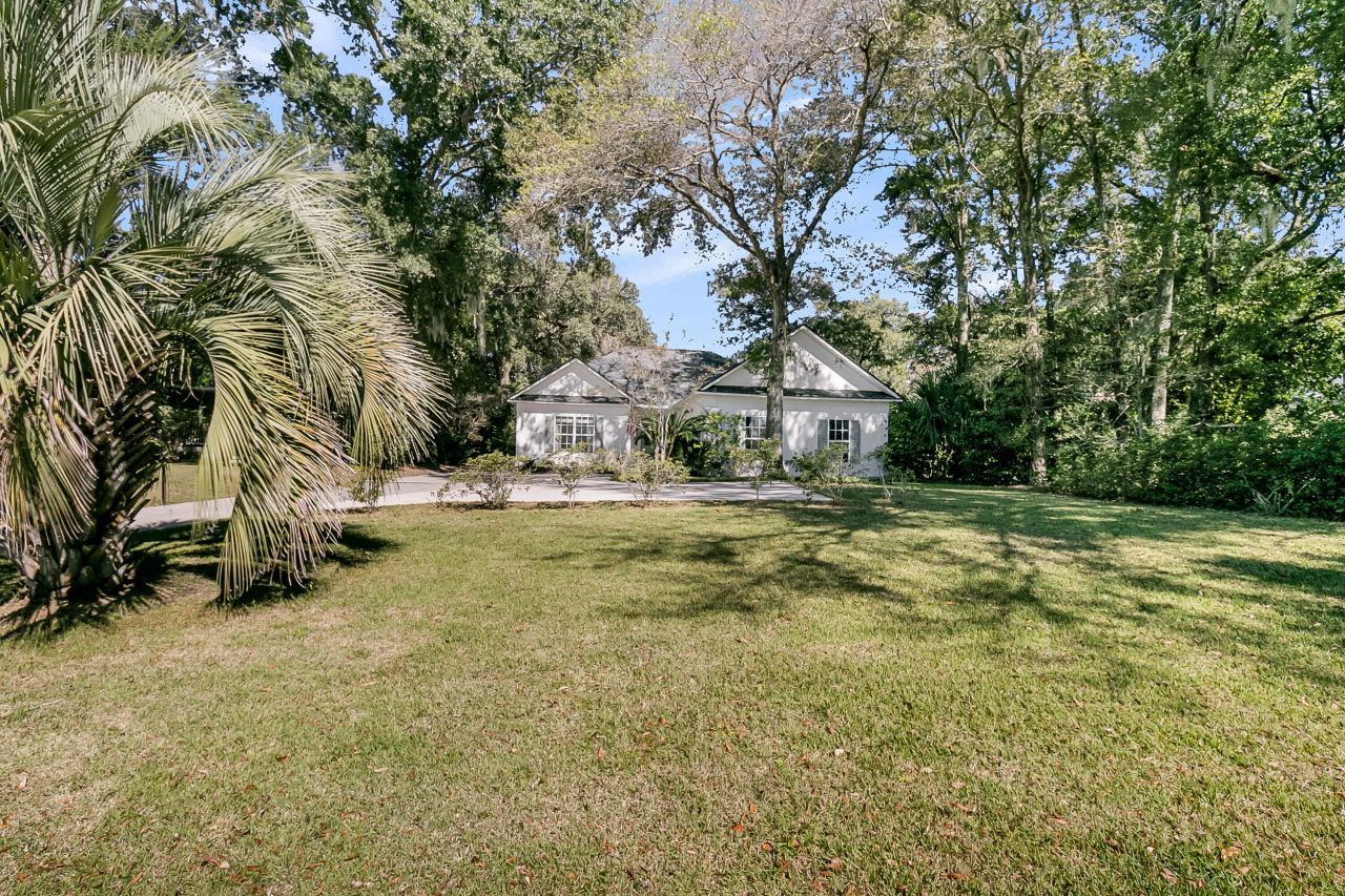 260 Alexandra Drive Photo 11