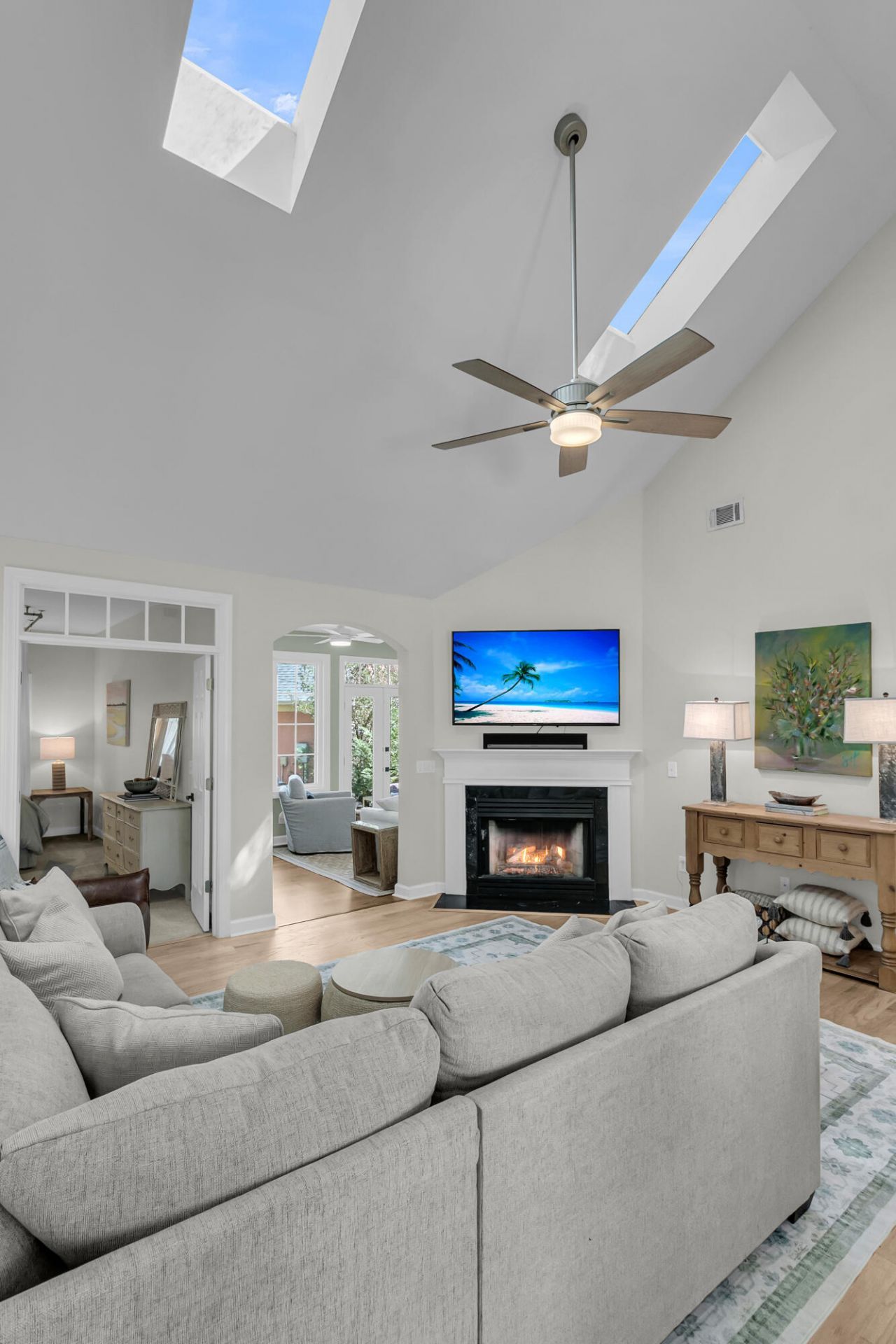 260 Alexandra Drive Photo 16