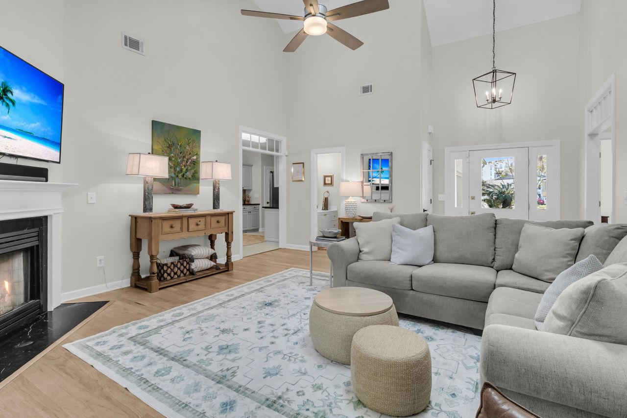 260 Alexandra Drive Photo 17