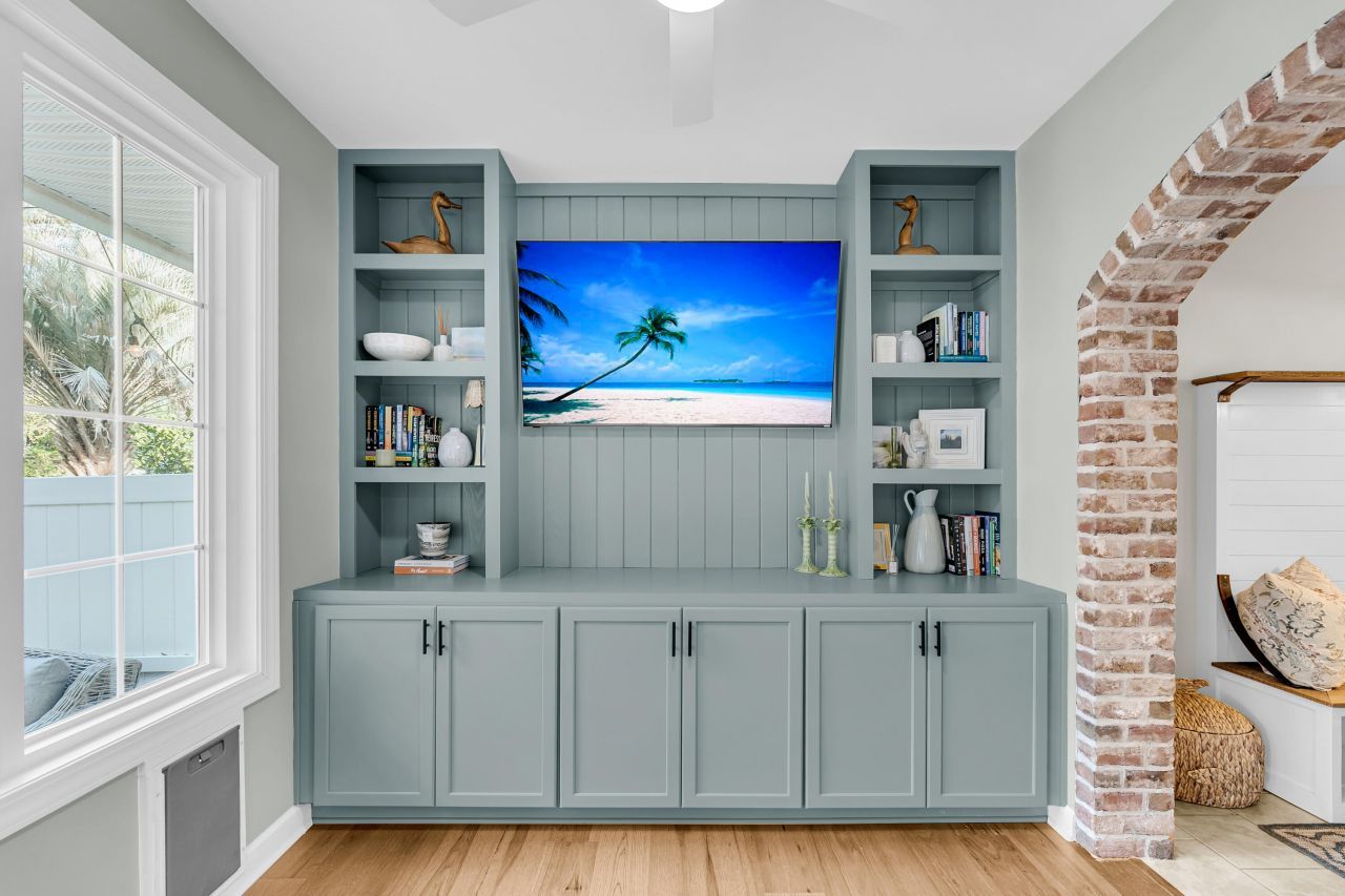 260 Alexandra Drive Photo 18