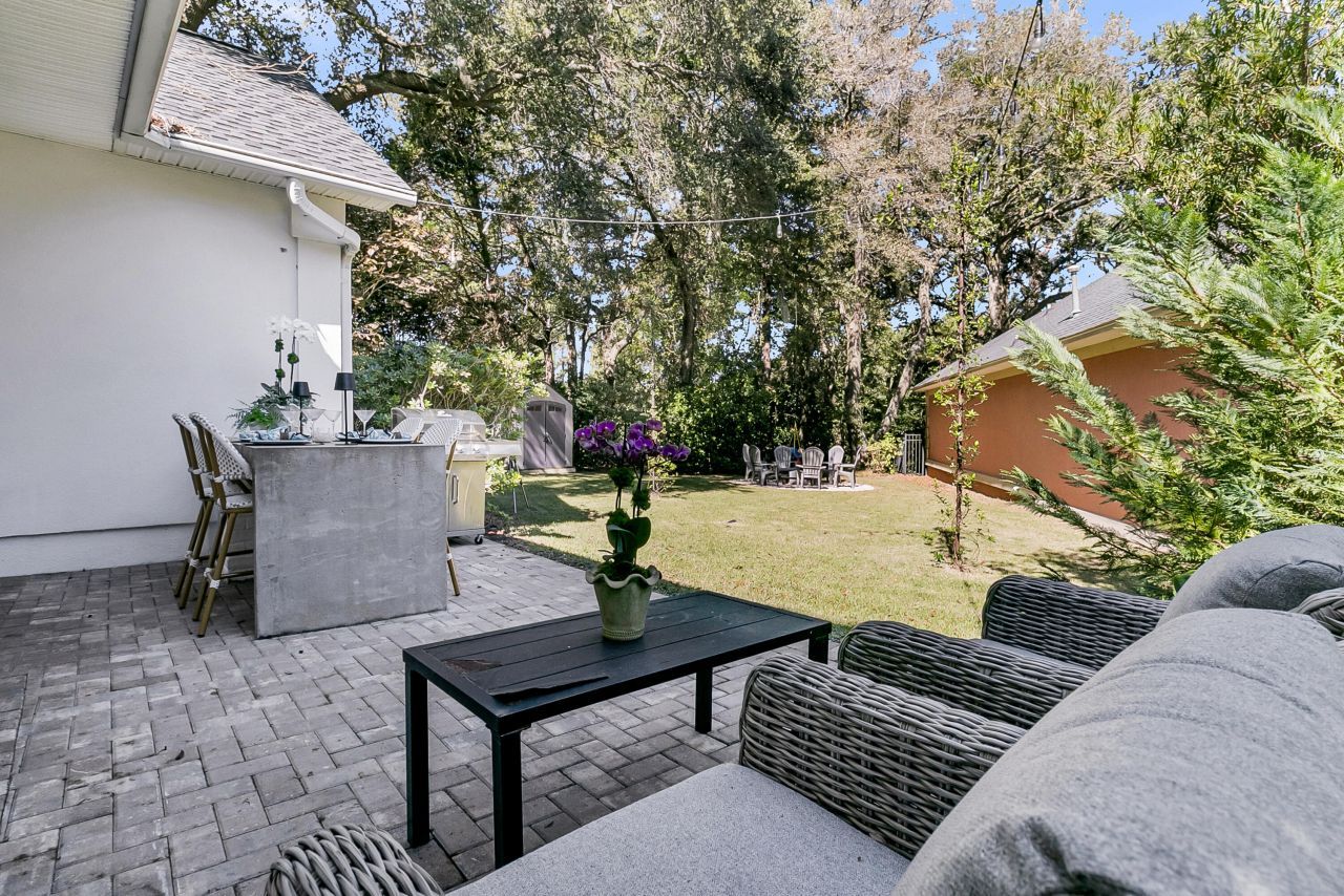 260 Alexandra Drive Photo 29