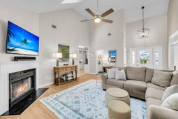 260 Alexandra Drive photo 4