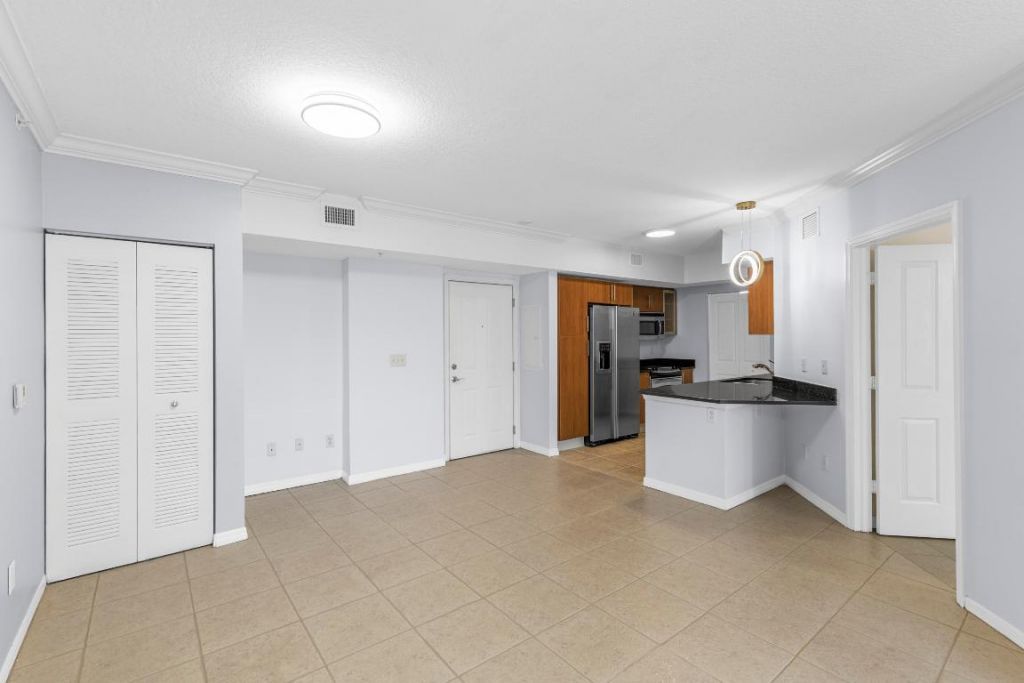 600 S Dixie Highway, Unit 758, West Palm Beach, FL 33401 Photo