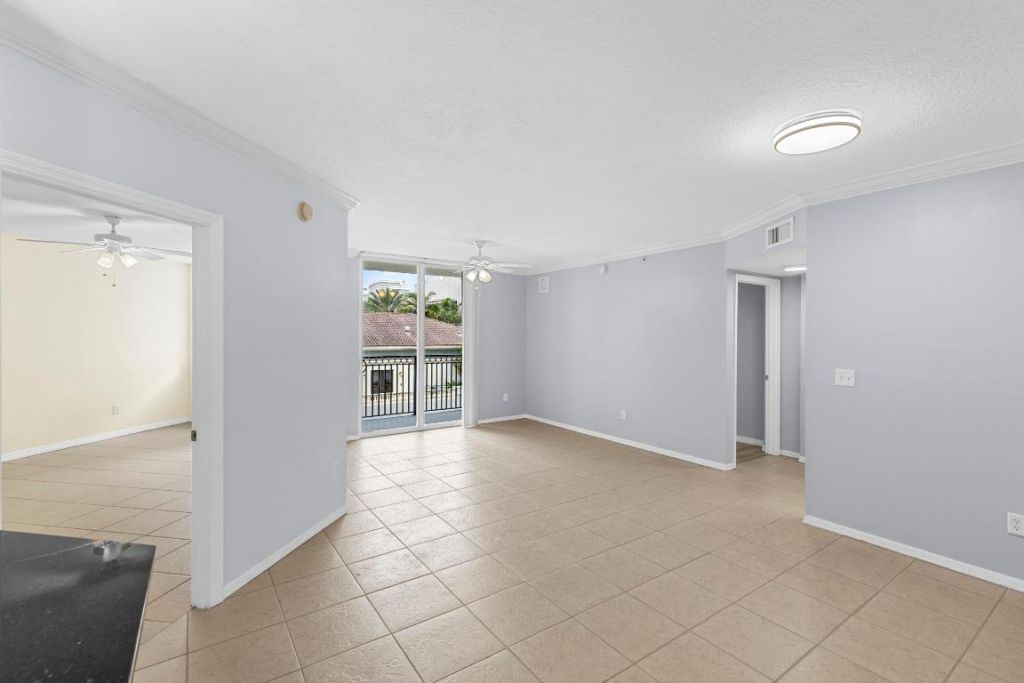 600 S Dixie Highway, Unit 758, West Palm Beach, FL 33401 Photo