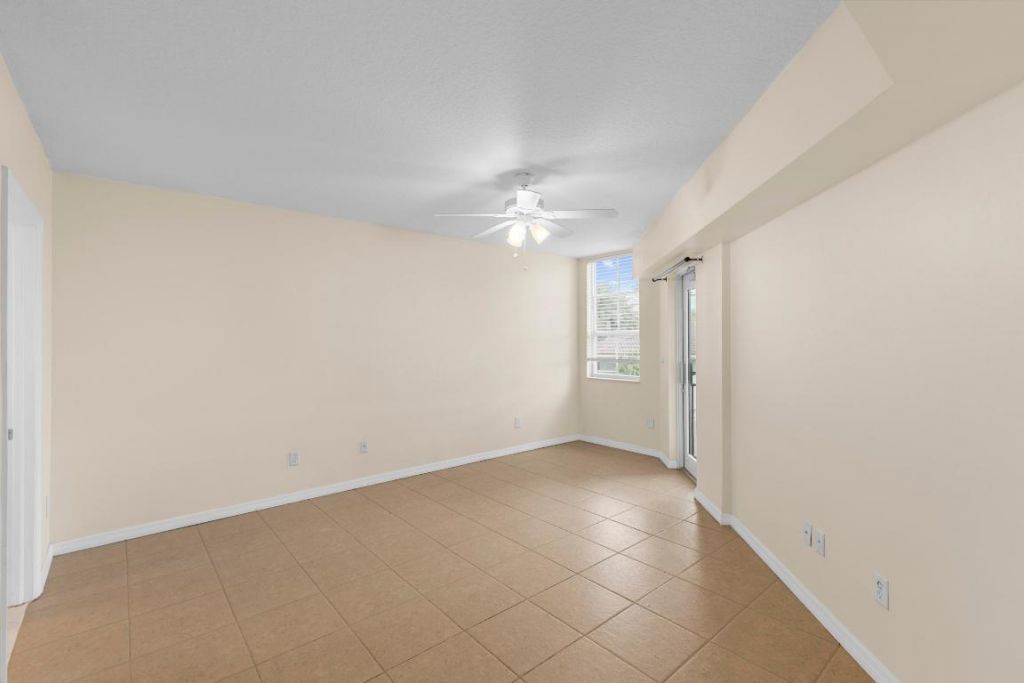 600 S Dixie Highway, Unit 758, West Palm Beach, FL 33401 Photo