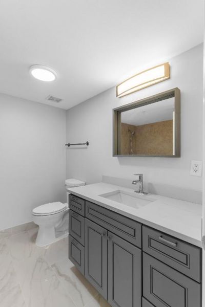 600 S Dixie Highway, Unit 758, West Palm Beach, FL 33401 Photo