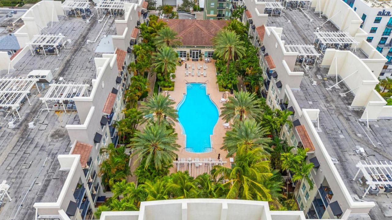 600 S Dixie Highway, Unit 758, West Palm Beach, FL 33401 Photo