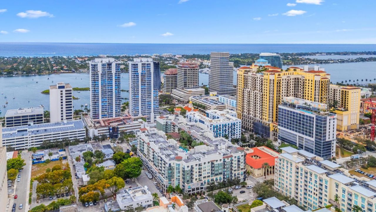 600 S Dixie Highway, Unit 758, West Palm Beach, FL 33401 Photo