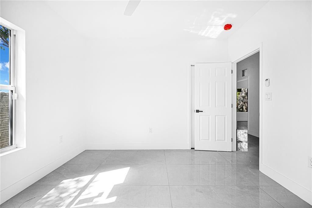 7990 NW 8th Avenue, Miami, FL 33150 Photo