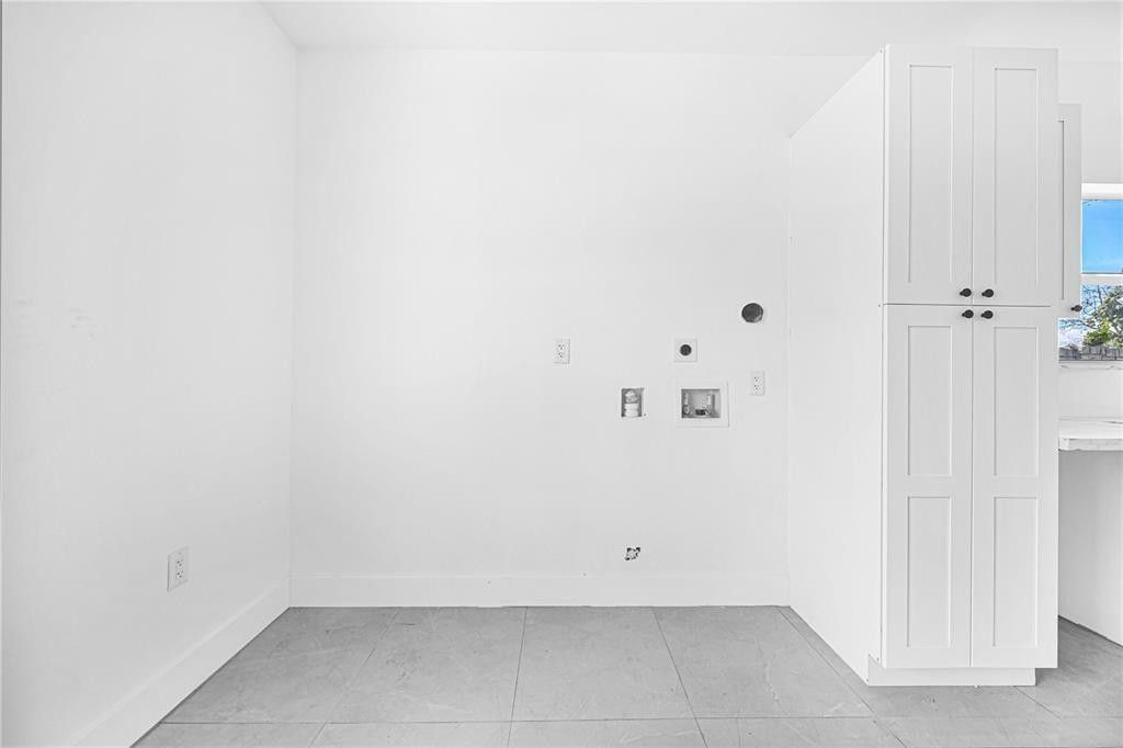 7990 NW 8th Avenue, Miami, FL 33150 Photo