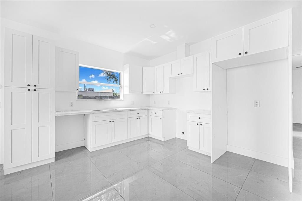 7990 NW 8th Avenue, Miami, FL 33150 Photo