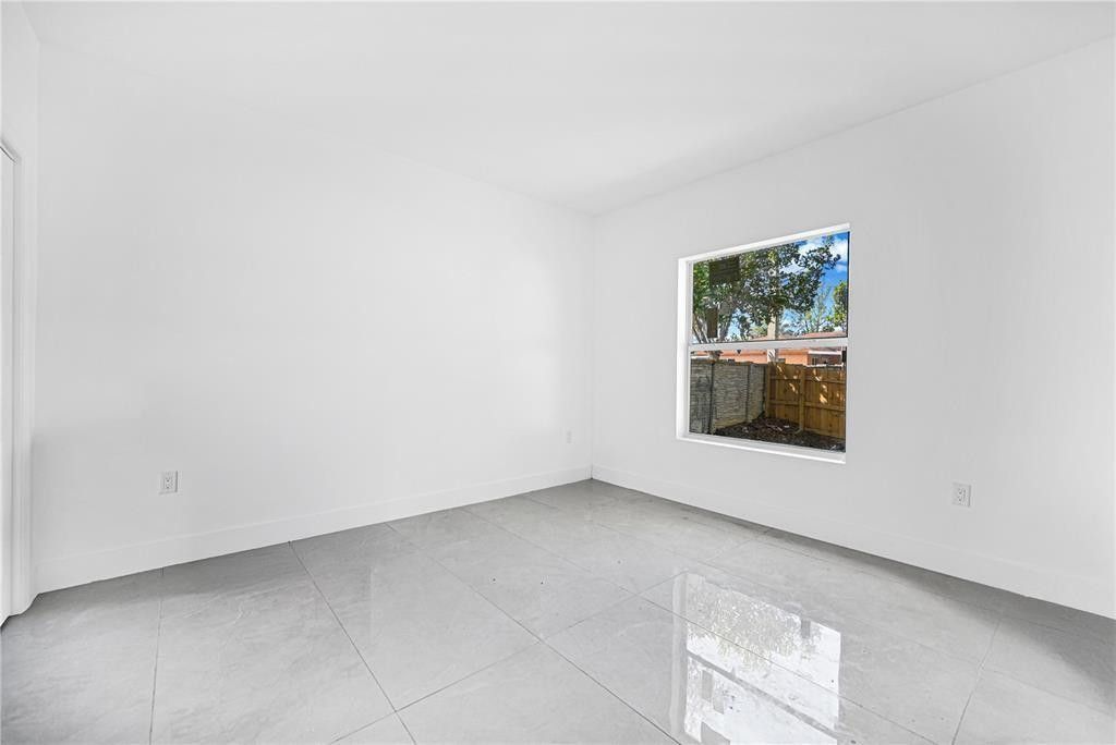 7990 NW 8th Avenue, Miami, FL 33150 Photo