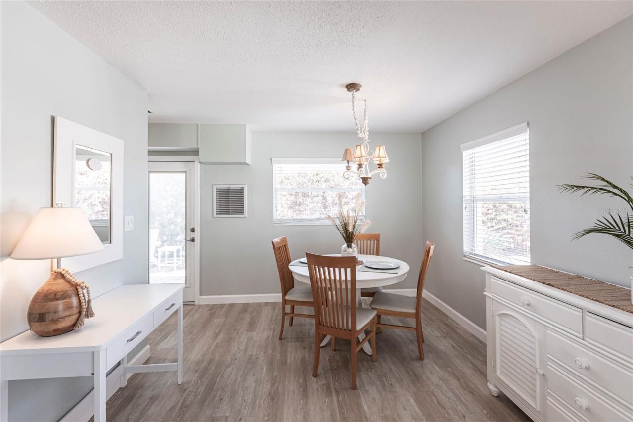 6020 Midnight Pass Road, Unit 10, Sarasota, FL 34242 Photo