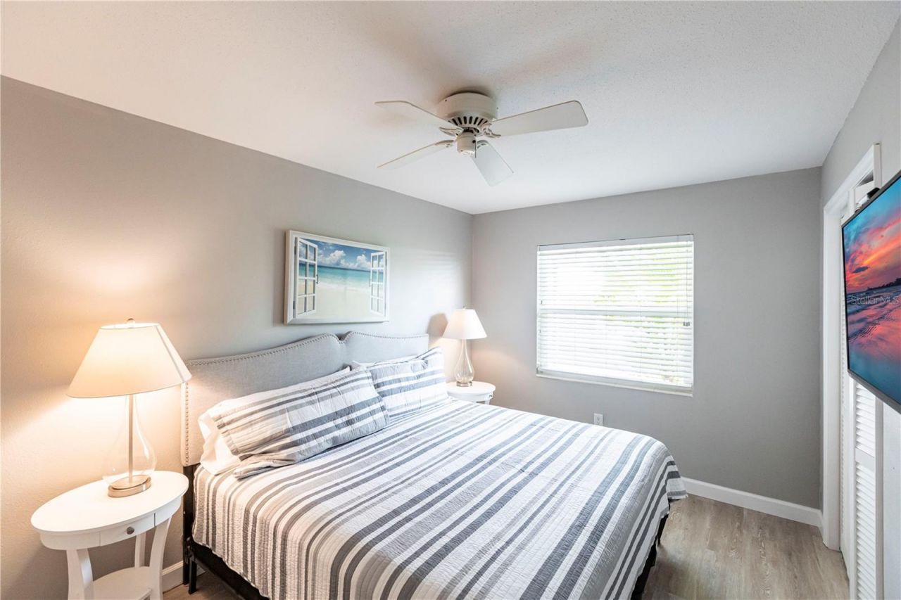 6020 Midnight Pass Road, Unit 10, Sarasota, FL 34242 Photo