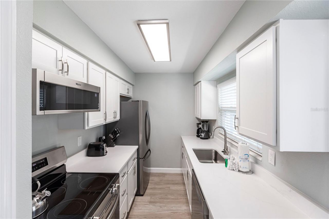 6020 Midnight Pass Road, Unit 10, Sarasota, FL 34242 Photo