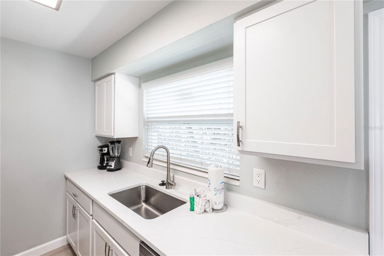 6020 Midnight Pass Road, Unit 10, Sarasota, FL 34242 Photo