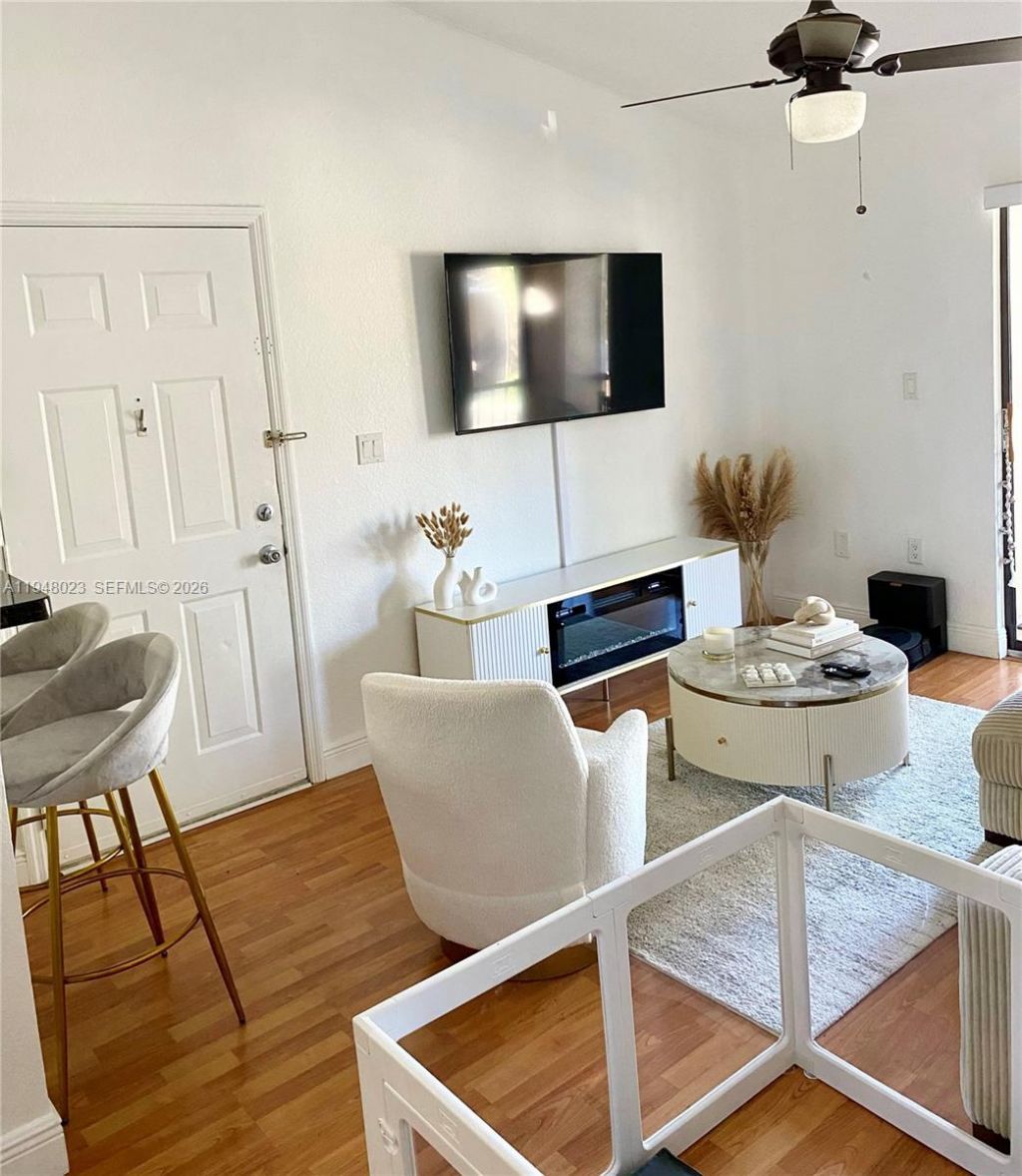 15680 SW 106th Ln , Unit 804, Miami, FL 33196 Photo