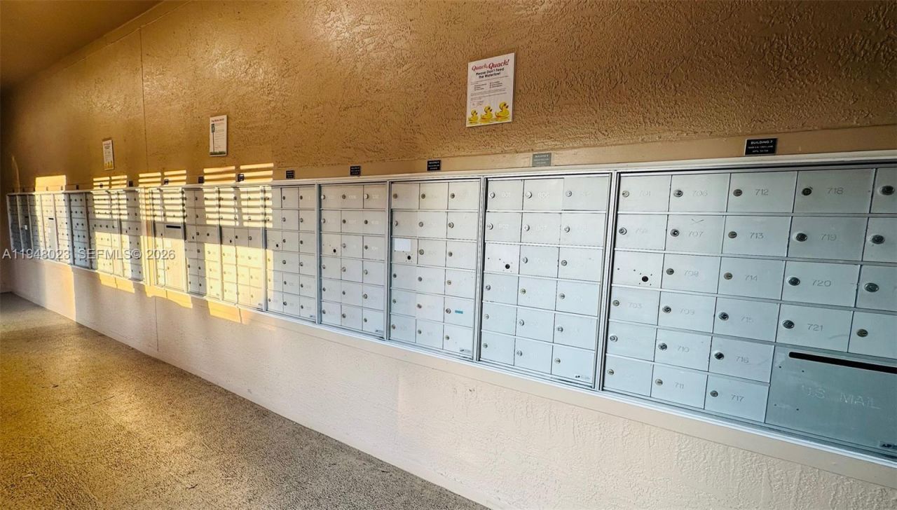 15680 SW 106th Ln, Unit 804, Miami, FL 33196 Photo