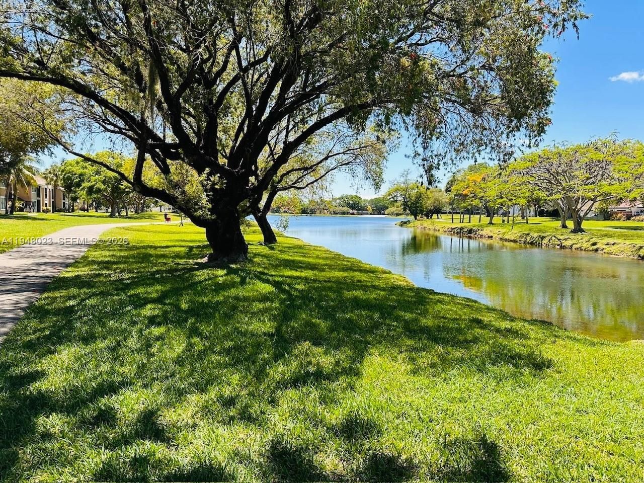 15680 SW 106th Ln, Unit 804, Miami, FL 33196 Photo