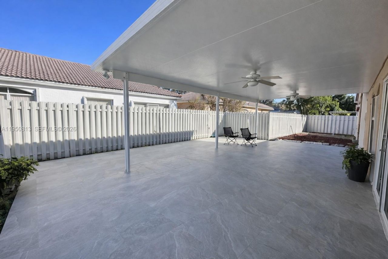 10505 SW 19th St, Miramar, FL 33025 Photo