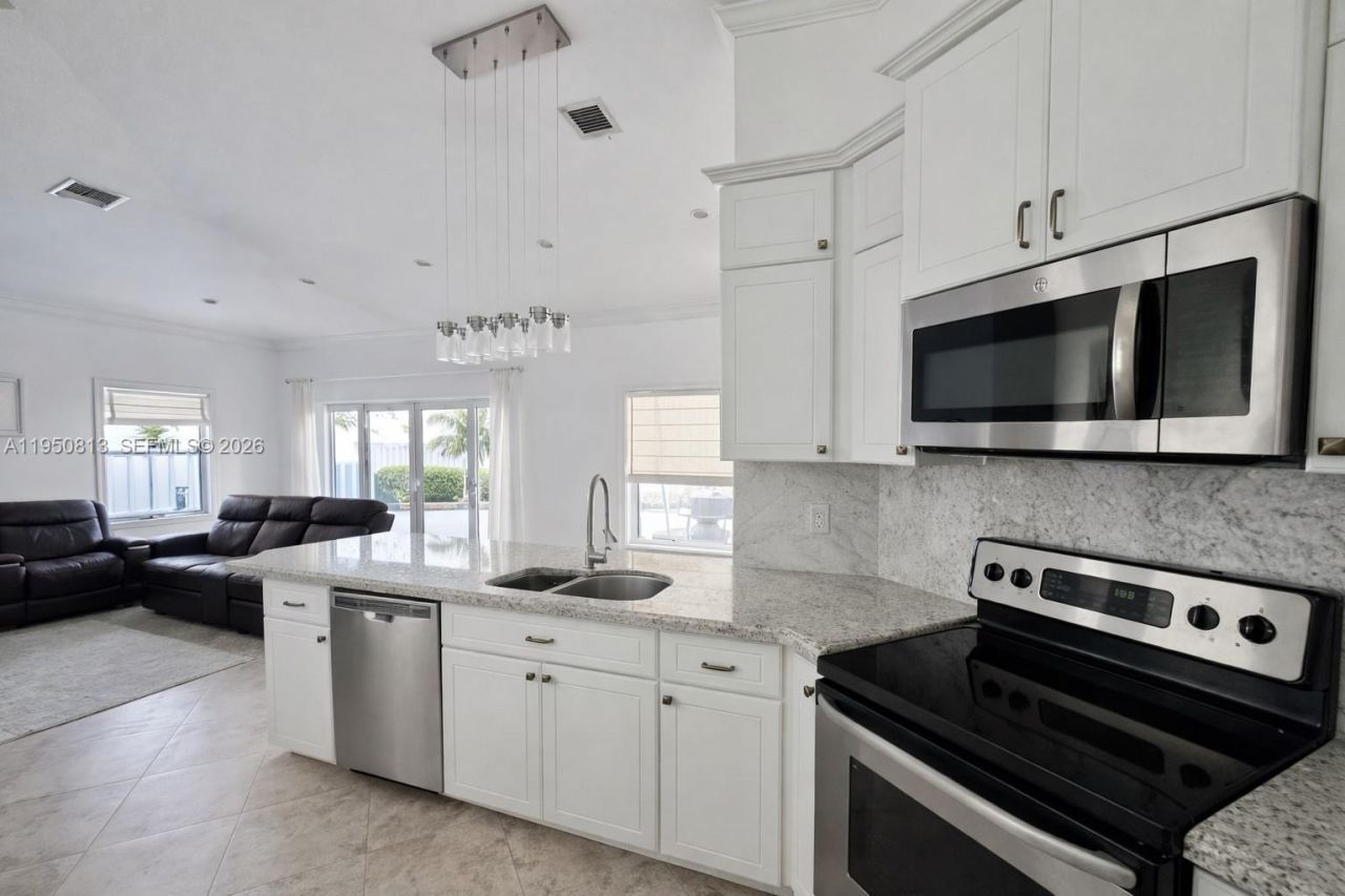 10505 SW 19th St, Miramar, FL 33025 Photo