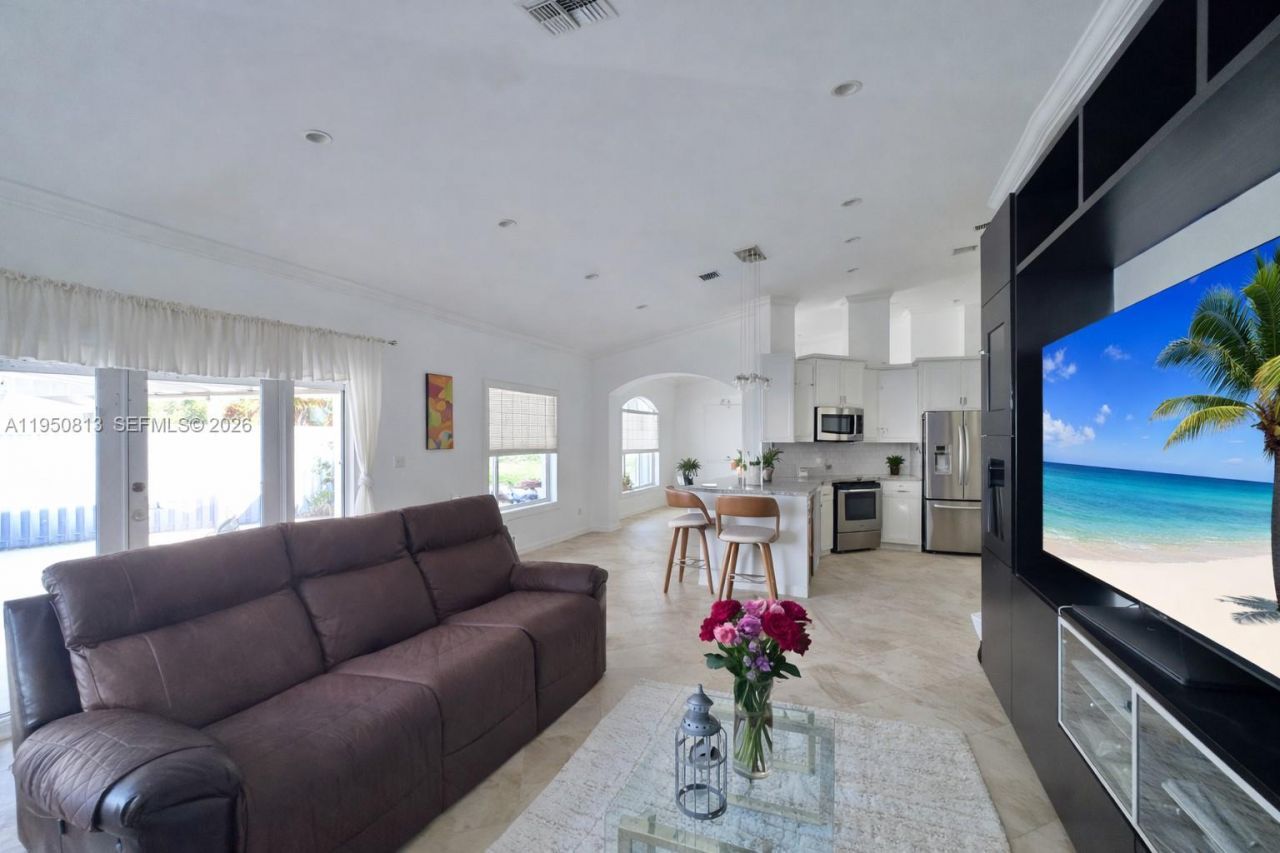 10505 SW 19th St, Miramar, FL 33025 Photo