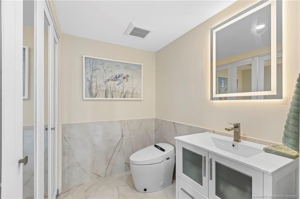 4100 N Ocean Drive, Unit 1201, Riviera Beach, FL 33404 Photo